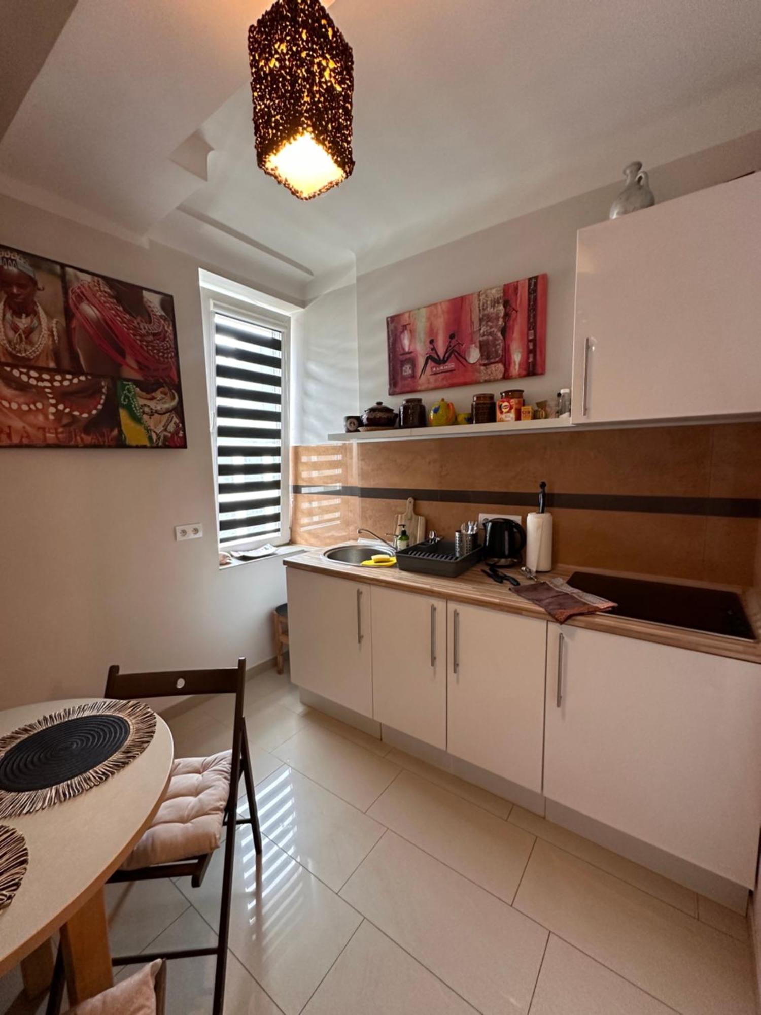 Africa Apartment Varşovia Exterior foto