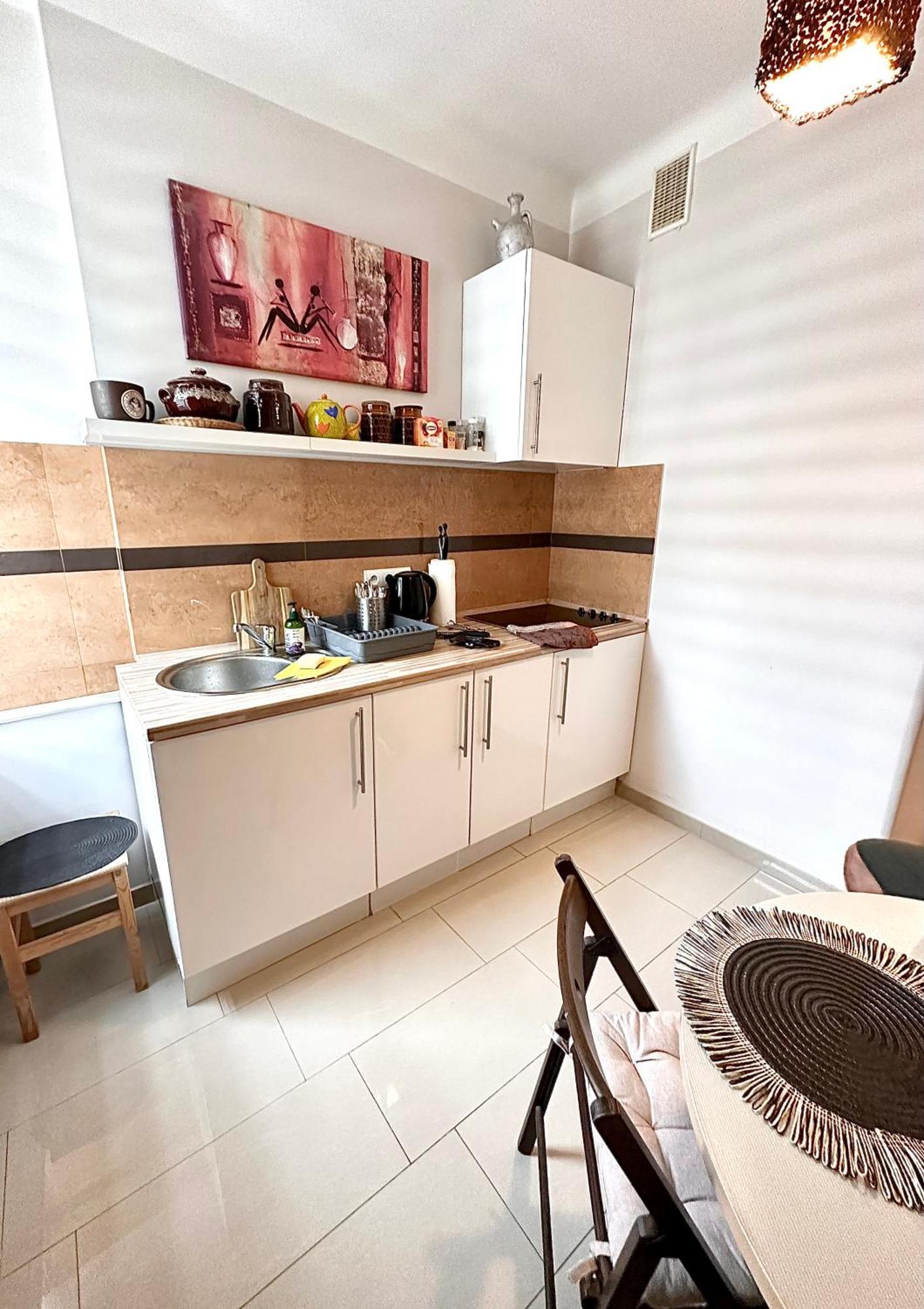 Africa Apartment Varşovia Exterior foto